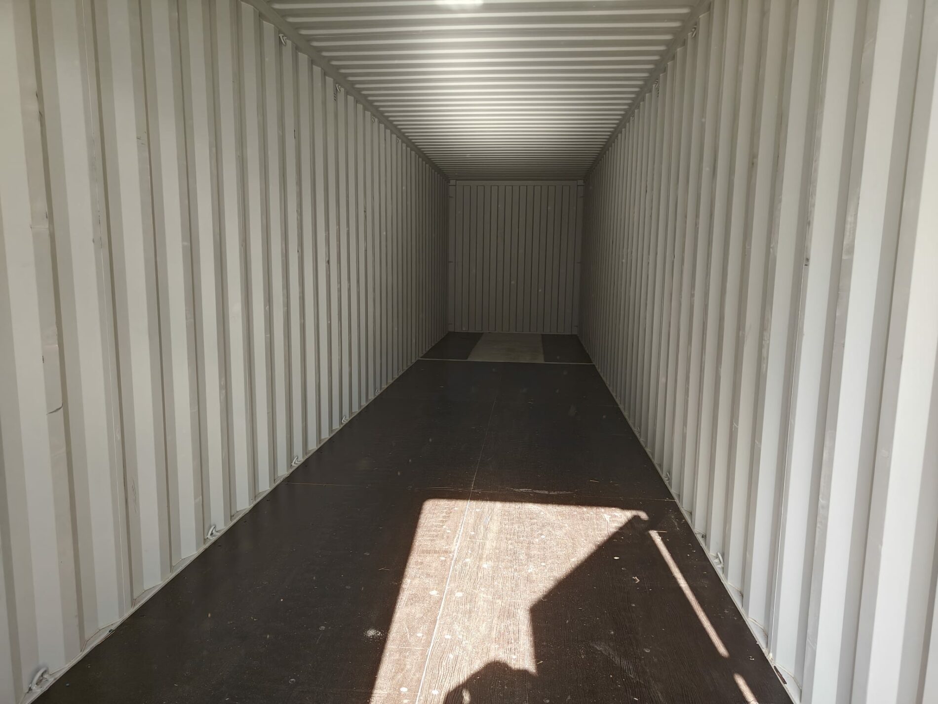 40HC Storage container MIIU5723079- RIGA (Dealer only) - Image 5