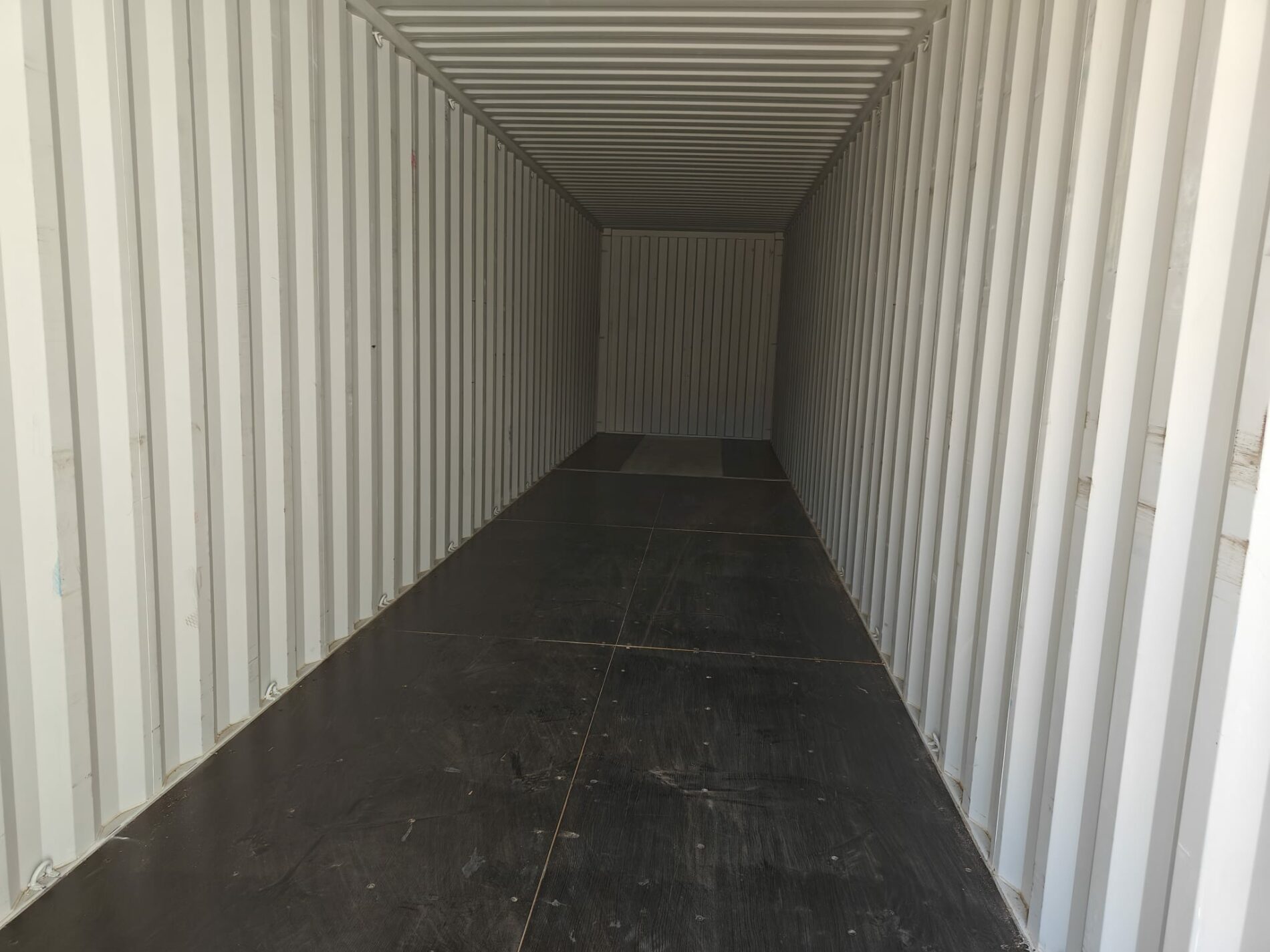 40HC Storage container MIIU5723084- RIGA (Dealer only) - Image 5